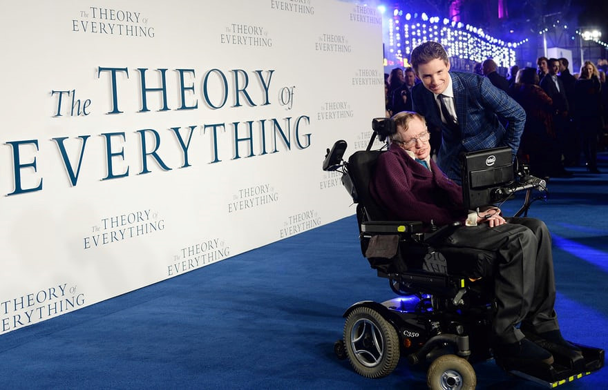 Hawking: Từ bệnh nhân xơ cứng teo cơ tới thiên tài vật lý